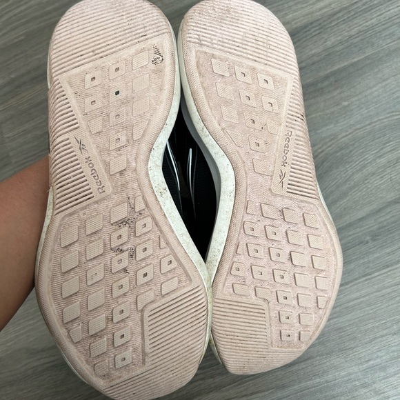 Womens shoes - Picture 4 of 4